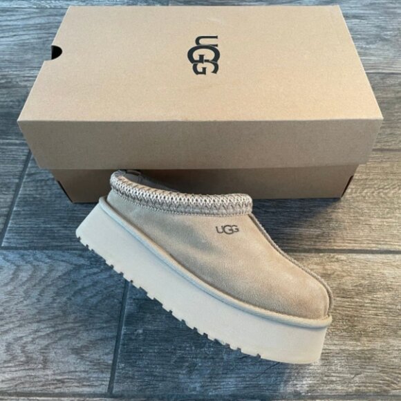 UGG Tan Suede Platform Shoes - Picture 2 of 7